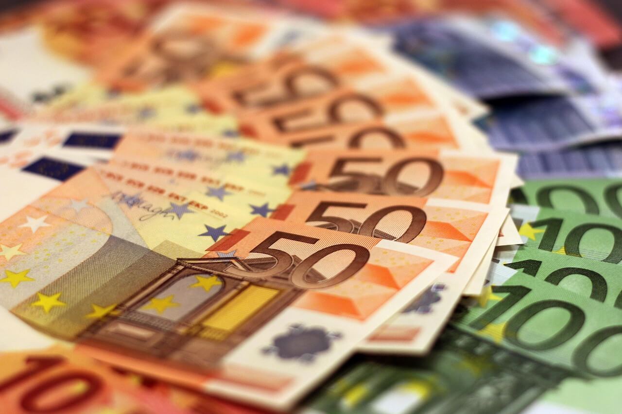 Lietuvos startuoliai sumokėjo 20 proc. daugiau mokesčių, toliau didina atlyginimus – jie jau siekia 4,6 tūkst. Eur/mėn.
